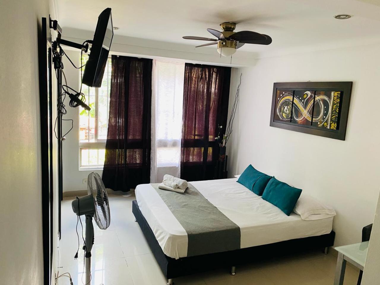 Hotel Tree House 麦德林 外观 照片