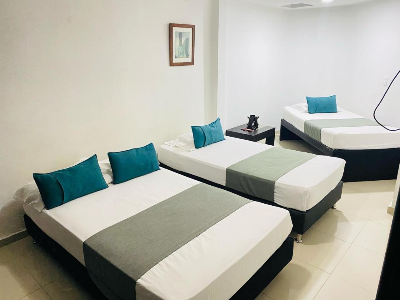 Hotel Tree House 麦德林 外观 照片