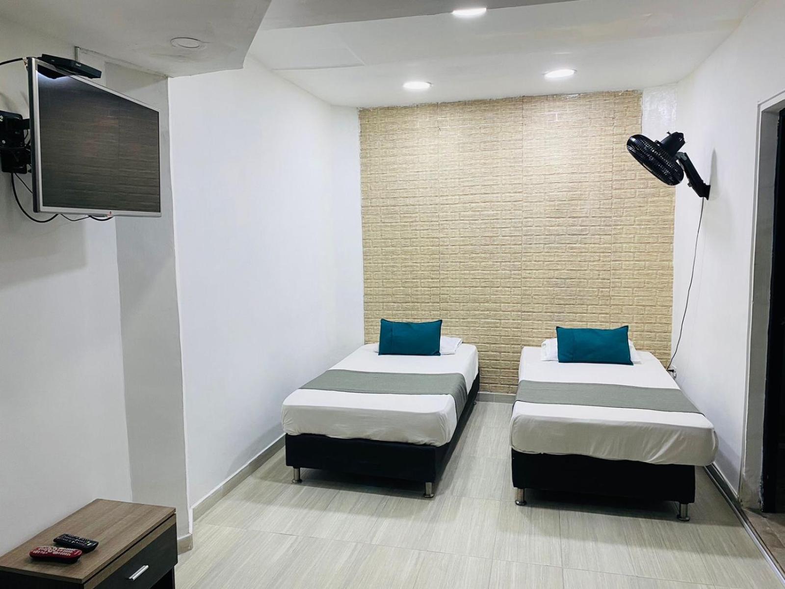 Hotel Tree House 麦德林 外观 照片
