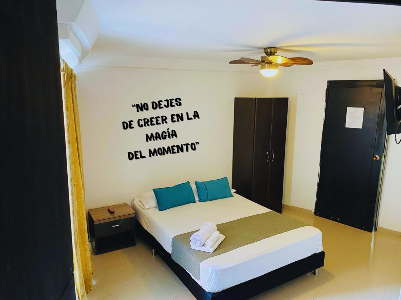 Hotel Tree House 麦德林 外观 照片